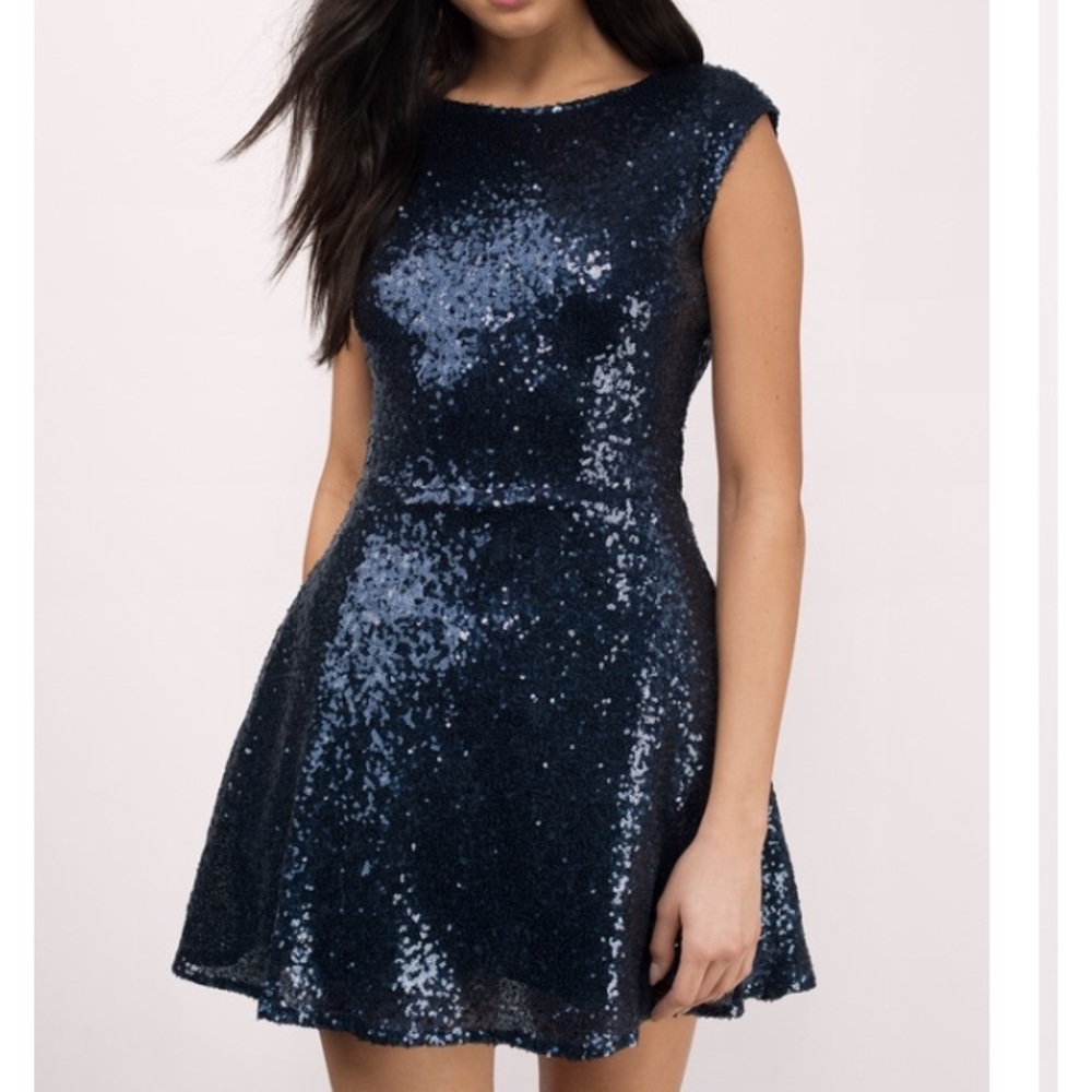 Tobi Sequined Homecoming Dress.