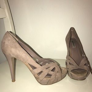 Steve Madden heels Size 8.