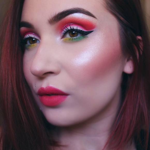 Meet your Posher, Brianna - Picture 1 of 1