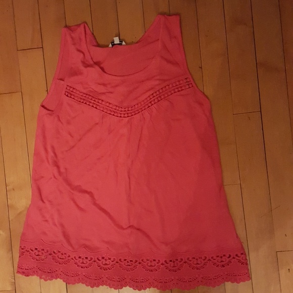 Tank - Picture 1 of 2