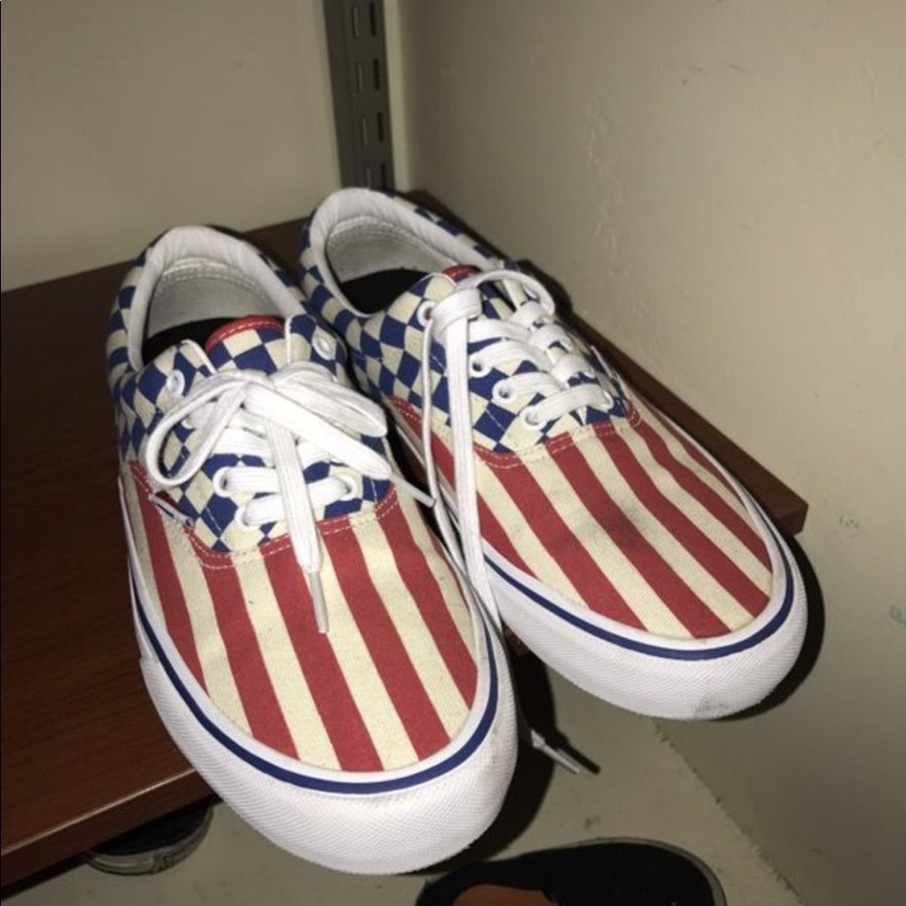 Vans old skool American flag style size 9.5