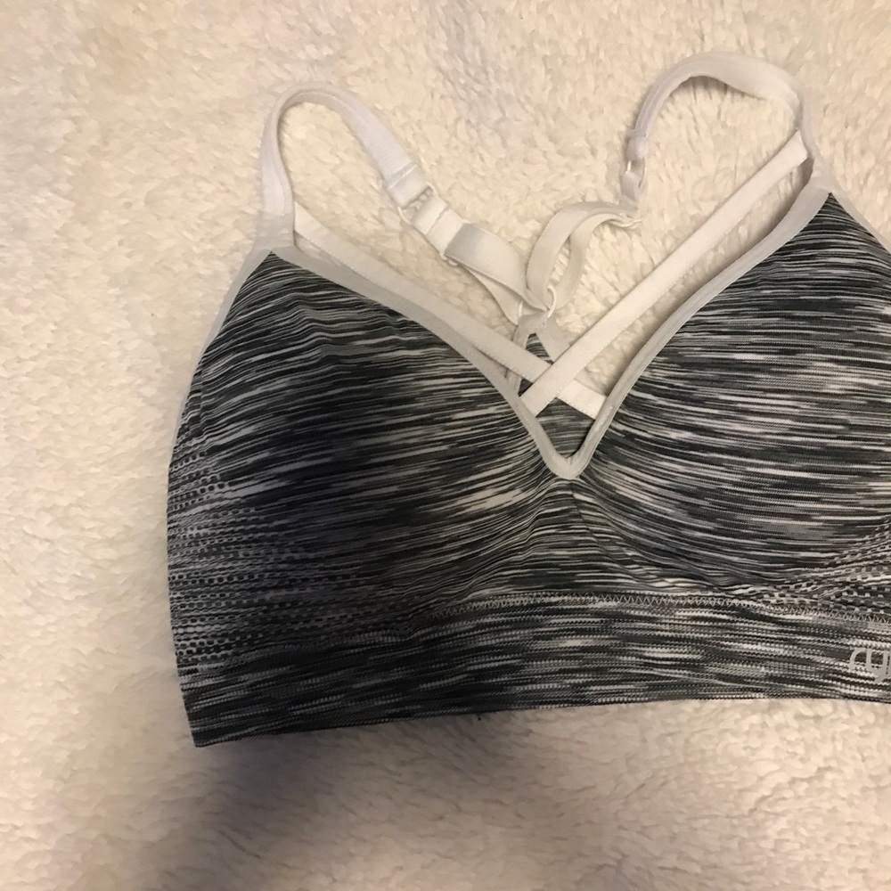 Sports bra