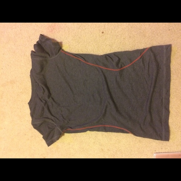 ADIDAS WOMEN running athletic shirt - Picture 2 of 3