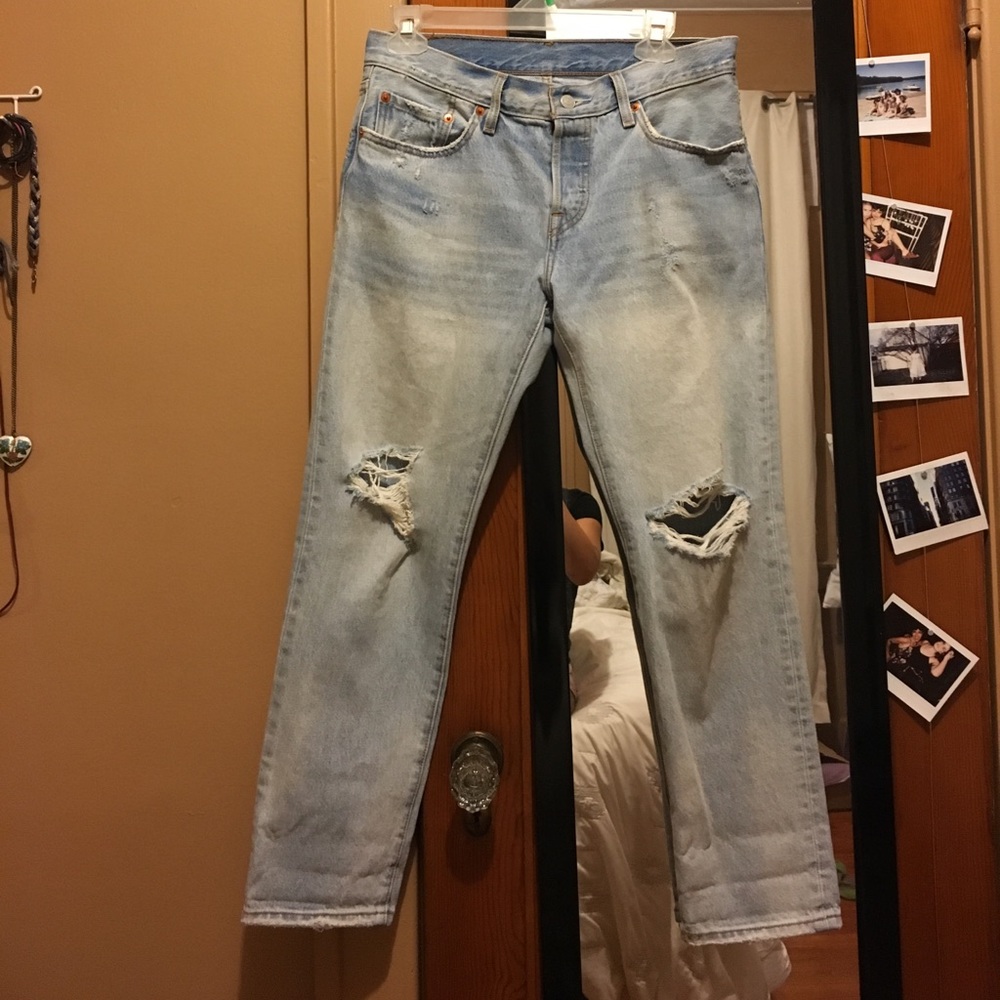 💞 SOLD 💞Boyfriend Style Levi's Jeans