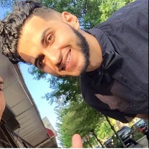 Meet your Posher, Waleed