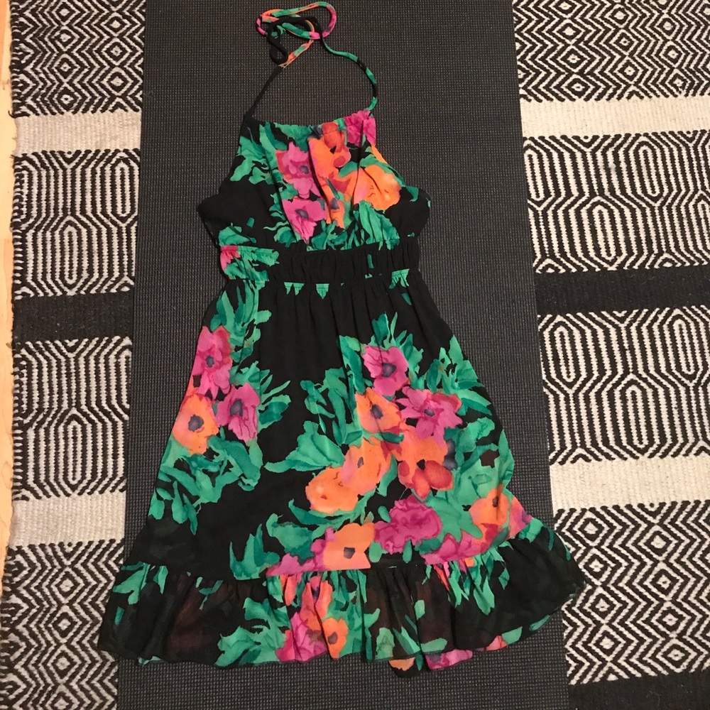 Black Floral Halter Dress 👗