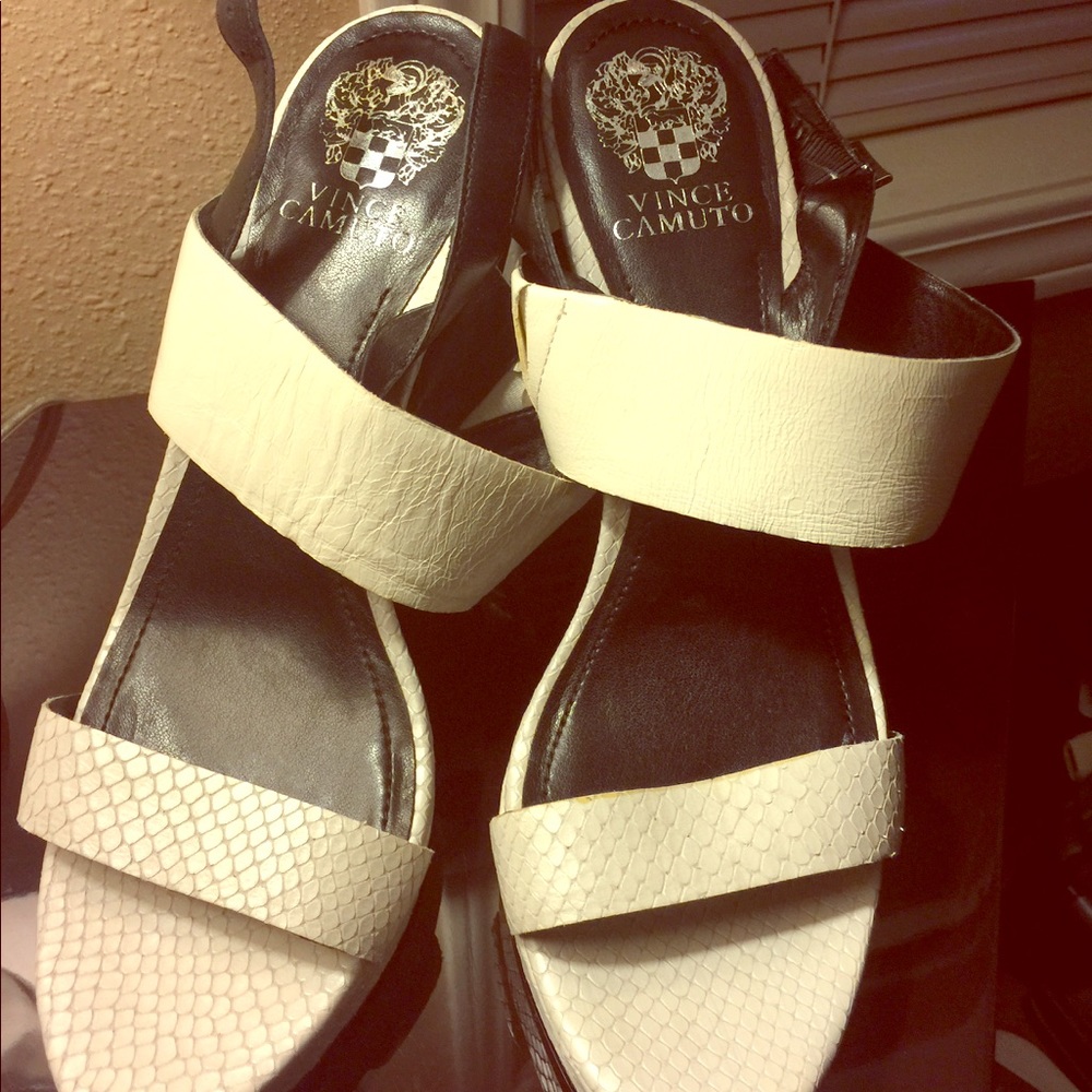 Vince Camuto Ladies Sandsls