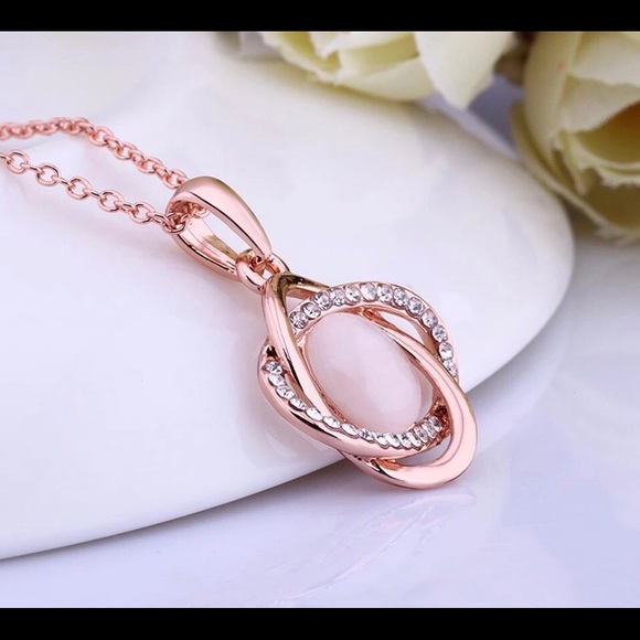 Rose Gold Color AAA Zircon Necklace W/ Rhinestones - Picture 1 of 4