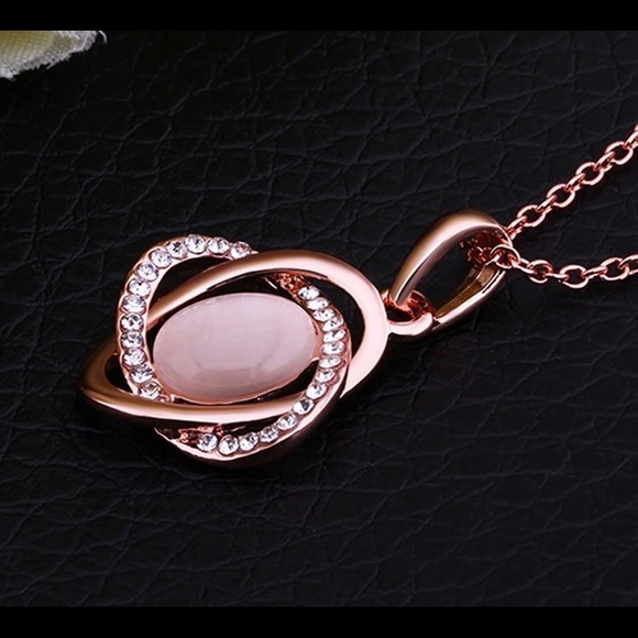 Rose Gold Color AAA Zircon Necklace W/ Rhinestones - Picture 3 of 4