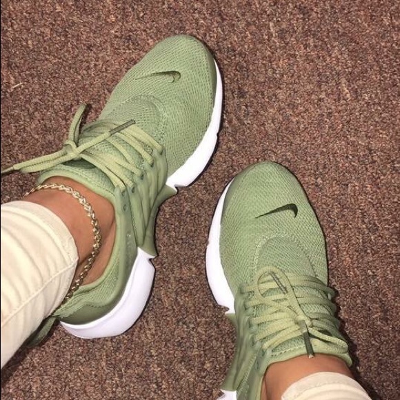 Meet your Posher, Rinesha - Picture 1 of 1