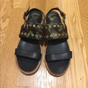 Vince Camuto Genuine Leather/Ponyhair Sandals