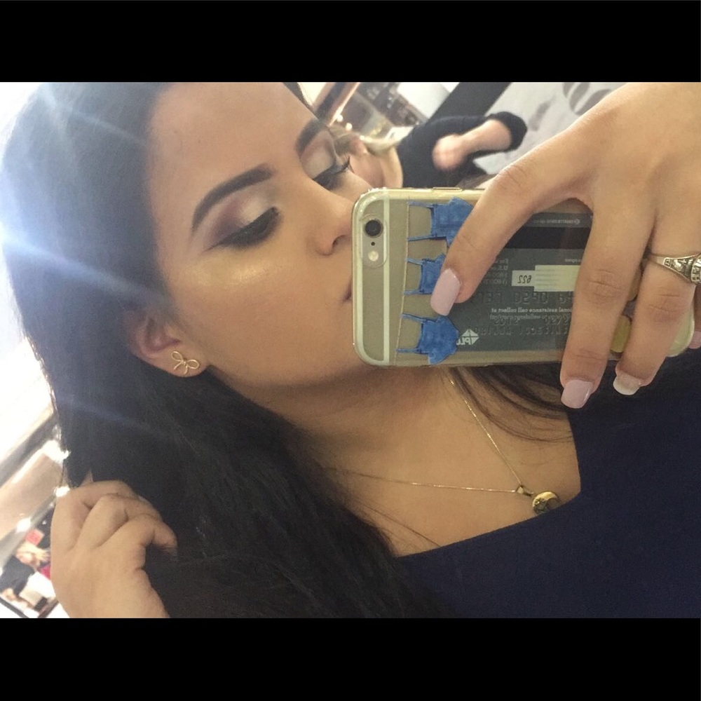 Meet your Posher, Leydimar