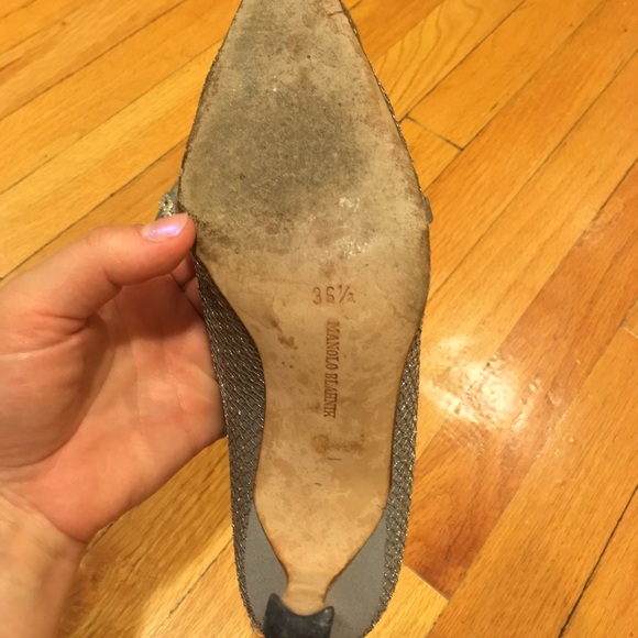 Vintage Manolo Blahnik Silver Pointed Heels - Picture 4 of 5