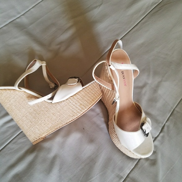 Justfab White Strappy Wedge - Picture 3 of 6