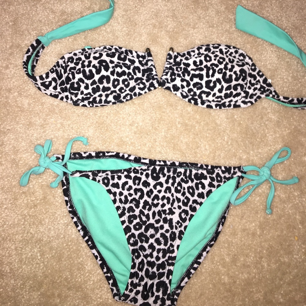 Leopard print bikini