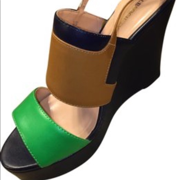 Sole Society Ladies Wedges - Picture 1 of 5
