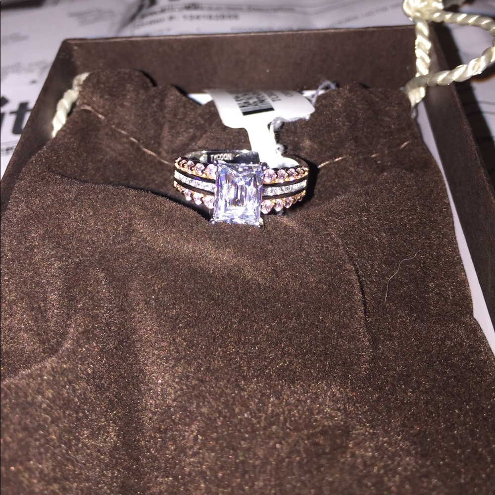 white-pink diamond simulate ring 5.42 CTW