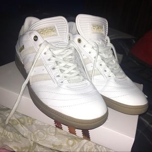 10 year anniversery adidas buzenits