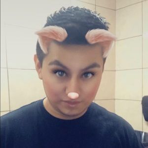 Meet your Posher, Emmanuel