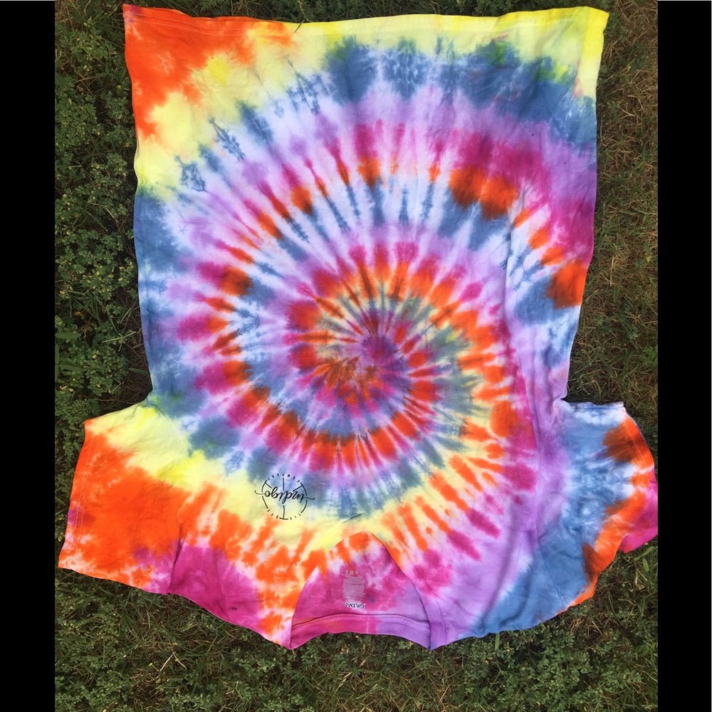 Indigo tie dye company handmade swirl t shirt.