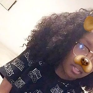 Meet your Posher, Danielle