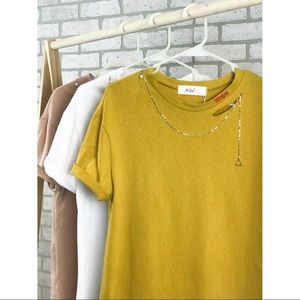 Short sleeve cut T-shirt with chain