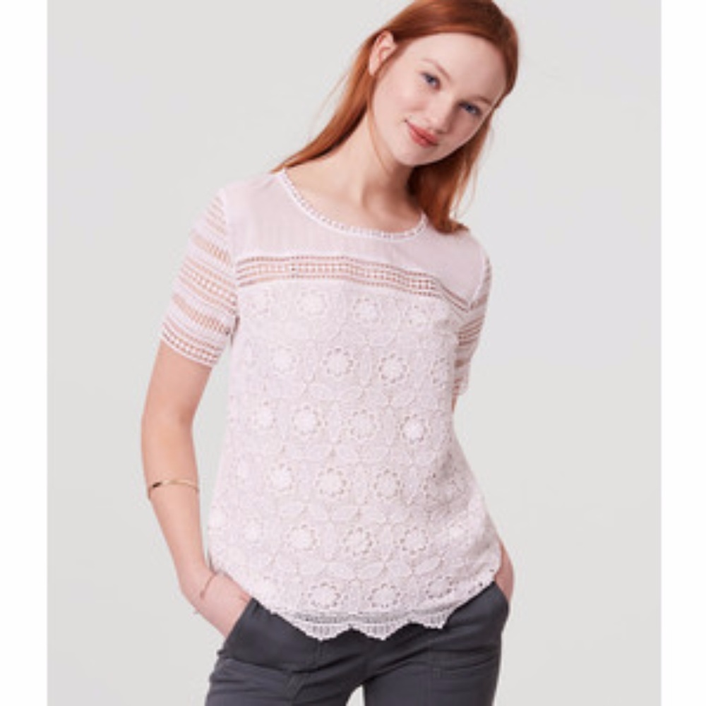 Daisy Chain Lace Tee NWOT