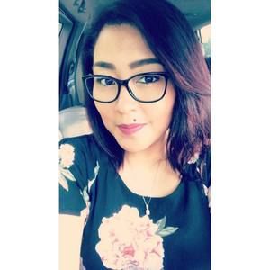 Meet your Posher, Beatriz