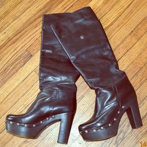 Black leather platform boots Charles David sz 5