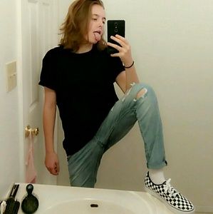 Meet your Posher, Sam