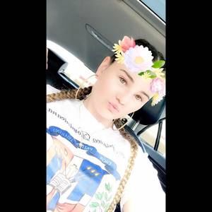 Meet your Posher, Alyssa