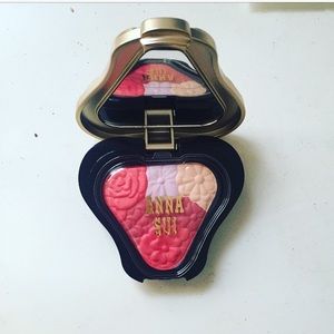 Anna Sui Makeup Palette + *Bonus* Gift