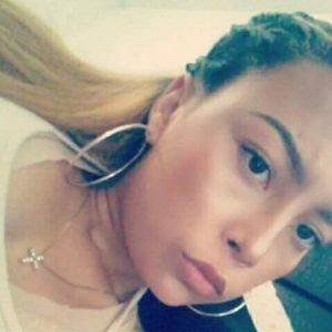 Meet your Posher, Ebony