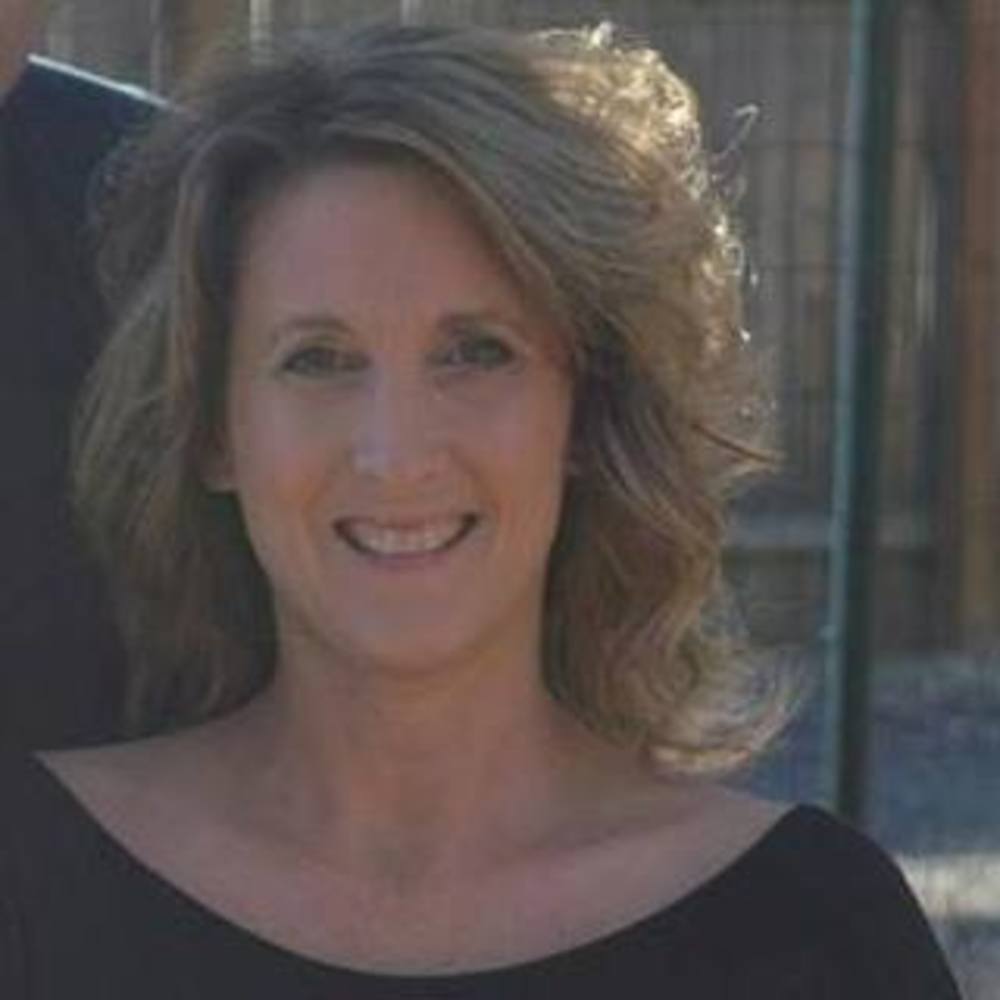 Meet your Posher, Carrie