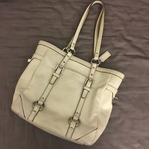 Authentic Coach Leather Off White Purse Handbag