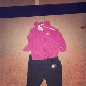 Nike sweat suit