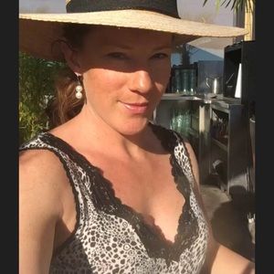 Meet your Posher, Rose