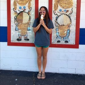 Meet your Posher, Courtney