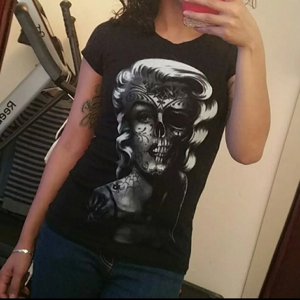 Monroe shirt