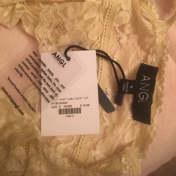 extremely cute cream bralette - Picture 3 of 3