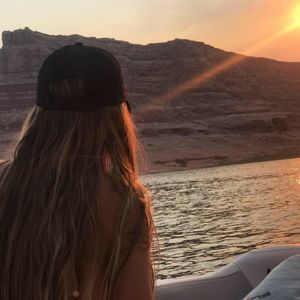 Meet your Posher, Brooke