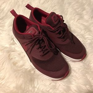 Air max Thea {maroon}