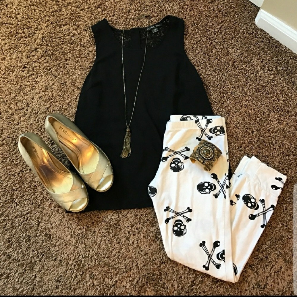 ☠Skull and Crossbones Leggings☠