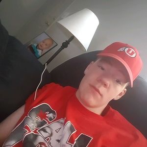 Meet your Posher, Dakota