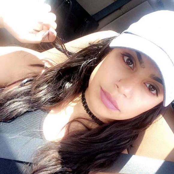 Meet your Posher, Crystal - Picture 1 of 1