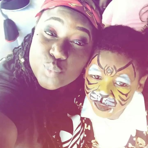 Meet your Posher, Colette - Picture 1 of 1