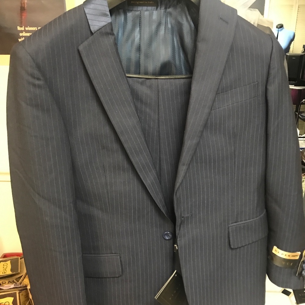 NWT VINCI MENS 2pc SUIT SIZE 38S 32W SLIM FIT NAVY