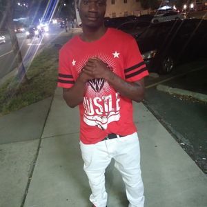 Meet your Posher, Emmanuel