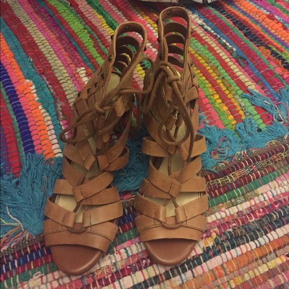 SOLD - Picture 3 of 6