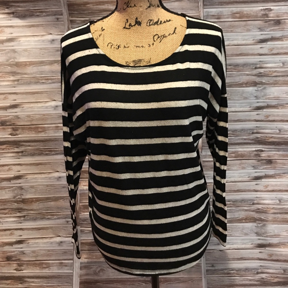 Charlotte Russe shirt T91
